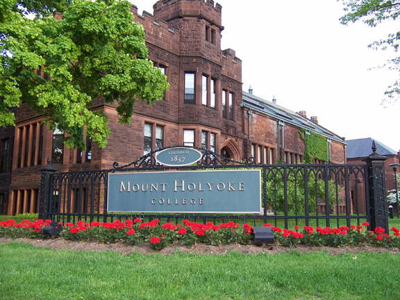 Holyoke College Ma 98
